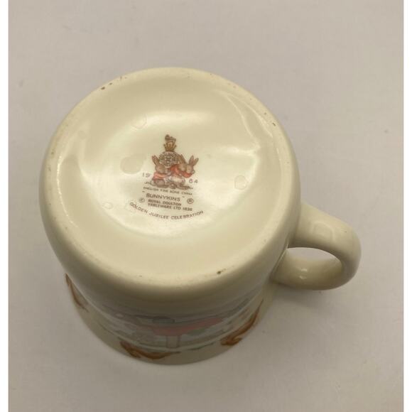 ROYAL DOULTONS England Bunnykins Plate 8" and Tea Cup 3.5"L x 3" Tall  1984 - Picture 11 of 14
